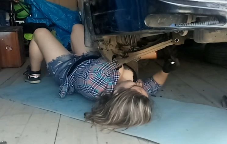 «Точку Опоры» в автомобиль Nissan Pulsar
